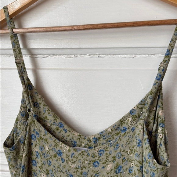 REFORMATION DITSY FLORAL MIDI DRESS - Picture 5 of 7